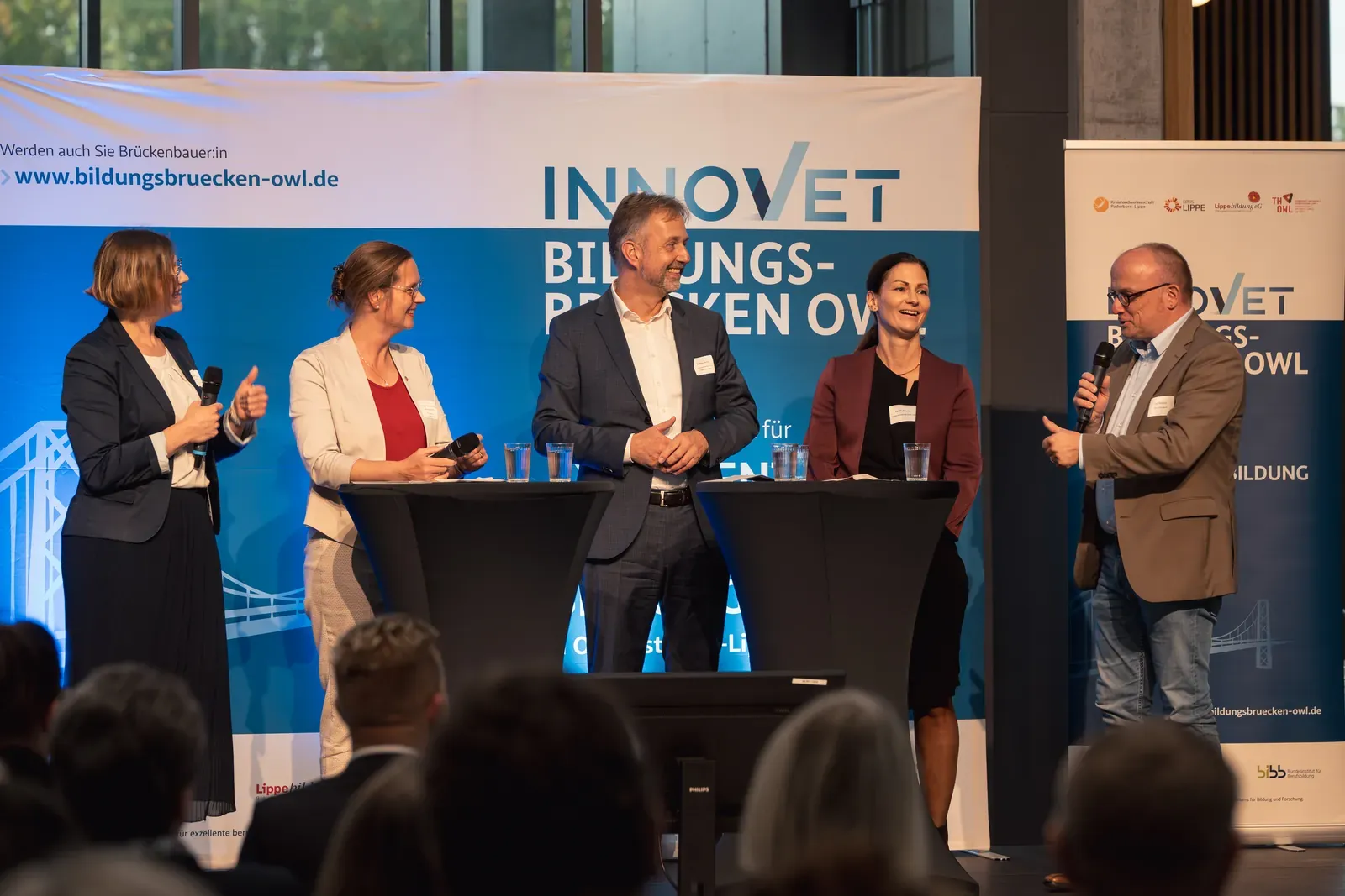 Podiumsdiskussion bei der Abschlusskonferenz Bildungsbrücken OWL