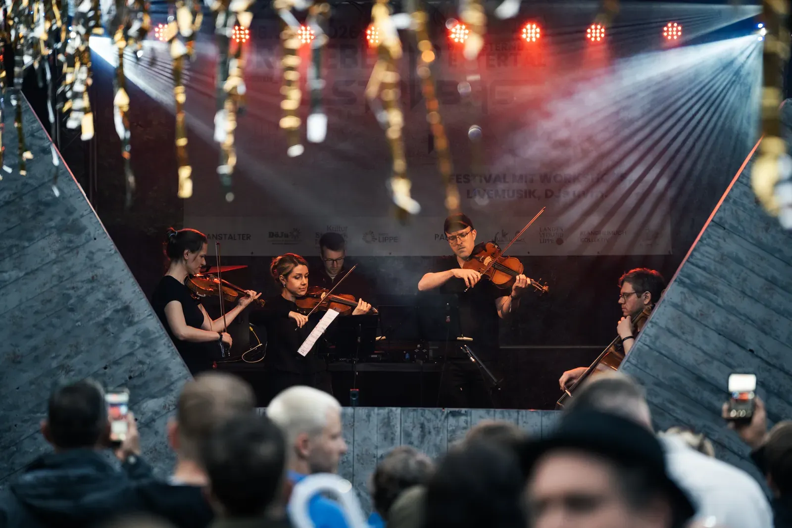Streichquartett auf der Bühne beim Burgbeben 2026